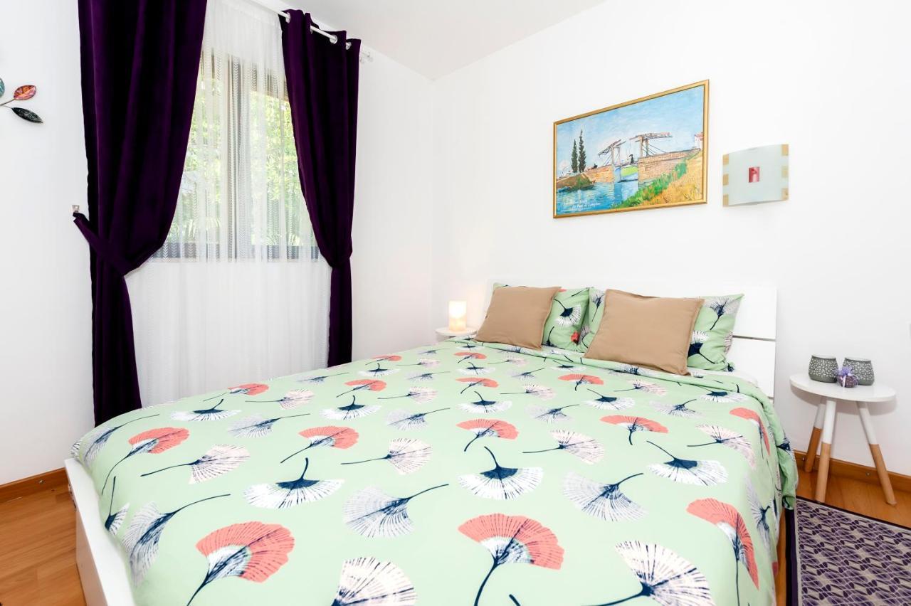 Apartments Aja And Stefy Ровінь Екстер'єр фото