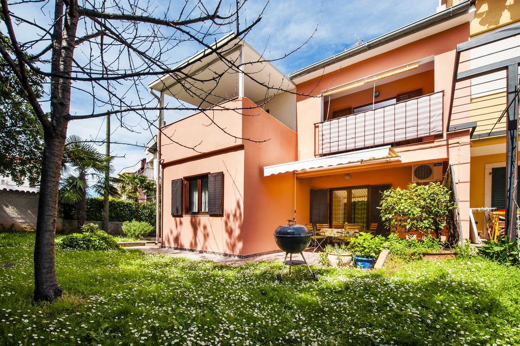 Apartments Aja And Stefy Ровінь Екстер'єр фото